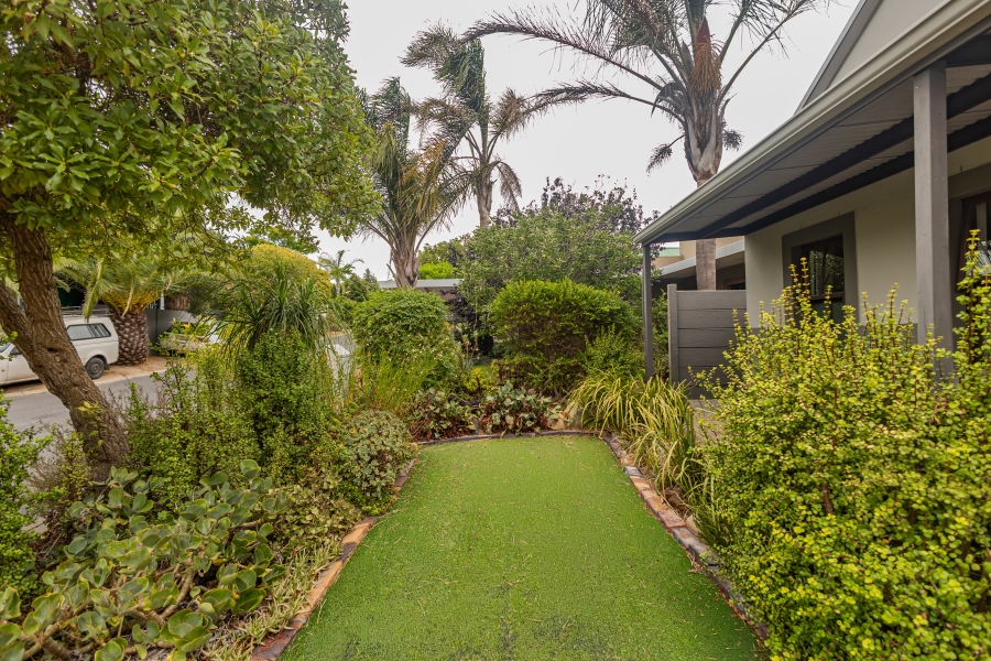 3 Bedroom Property for Sale in The Crest Western Cape